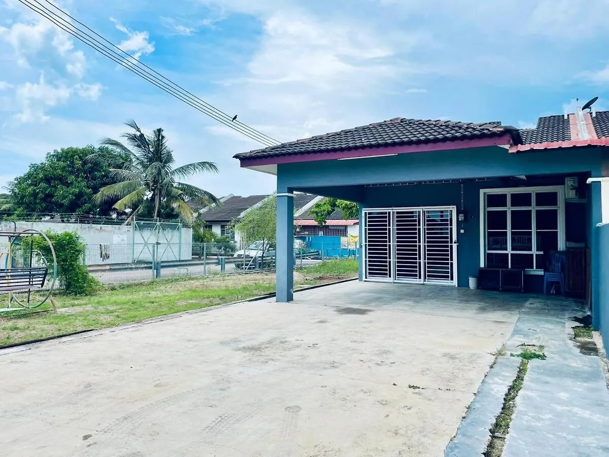 בית נופש Malacca Rosali Homestay